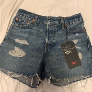 NWT levi shorts